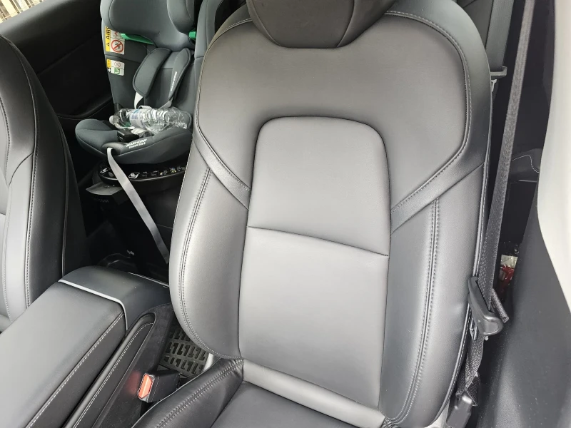 Tesla Model Y Long range awd, снимка 11 - Автомобили и джипове - 53477839