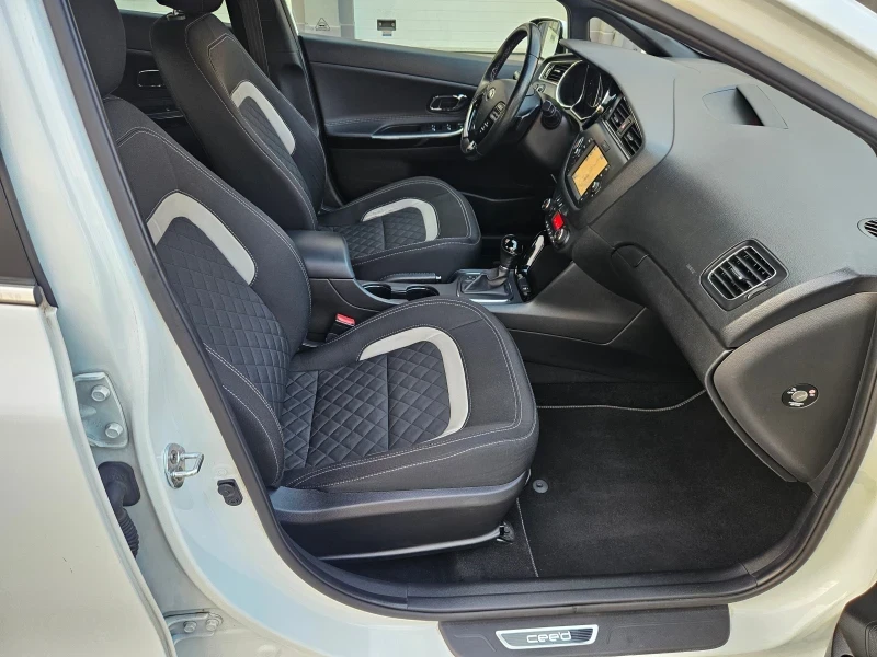 Kia Ceed 1.6d-GT-Line/AT 7/Navi/Led/Камера - изображение 8
