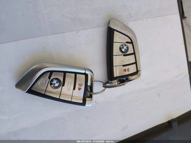 BMW 740 Li XDRIVE| DISTRONIC| ОБДУХ| AMBIENT, снимка 13 - Автомобили и джипове - 56116559