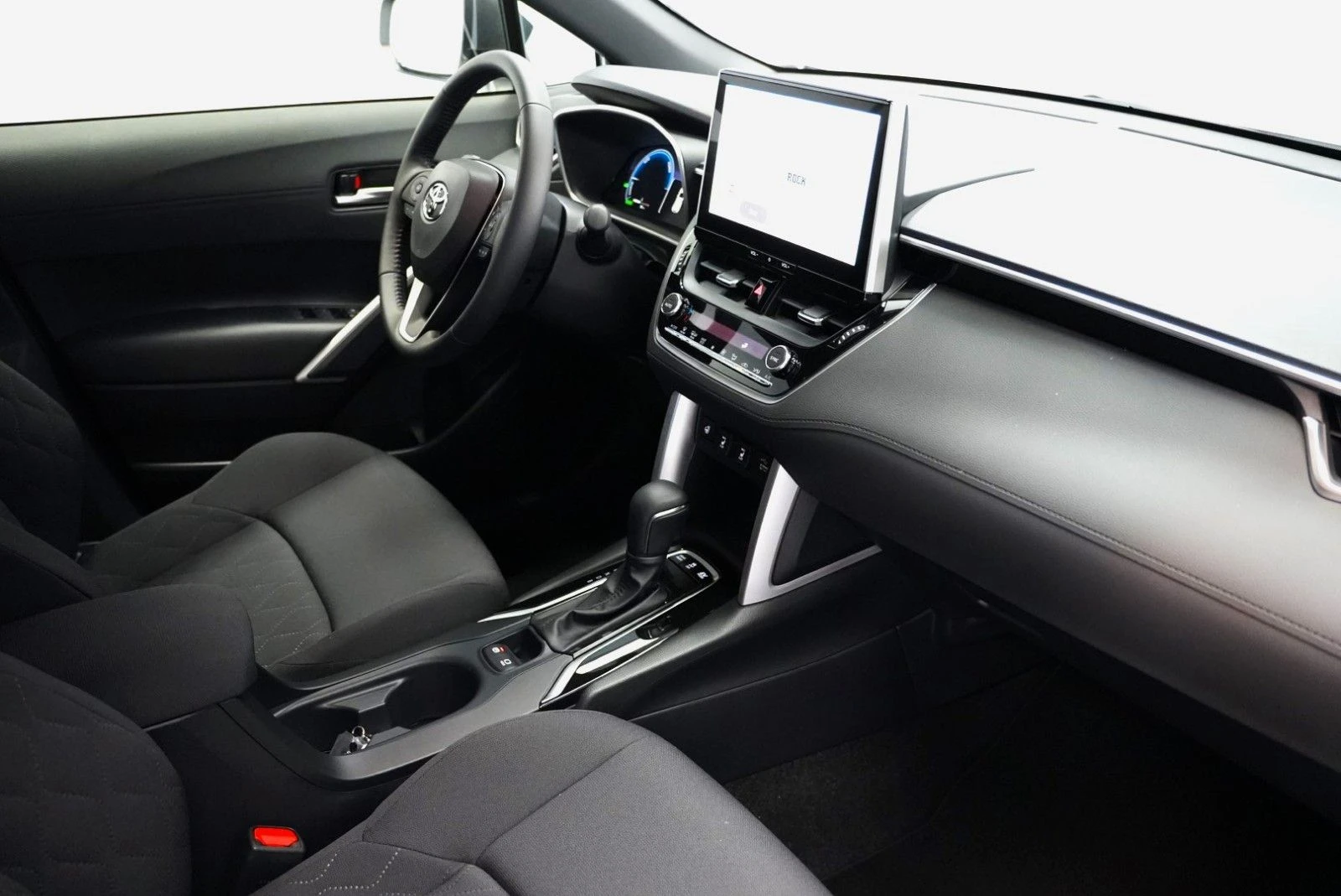 Toyota Corolla Cross НОВ!2.0HEV/197HP/NAVI/LED/KLESS/4X4/DYNAMIC/401v - изображение 9