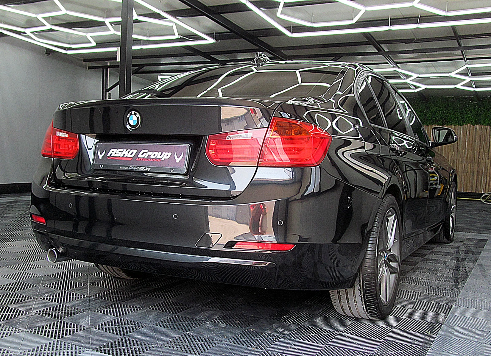 BMW 320 Xdrive-SPORT-Dynamic Drive-СОБСТВЕН ЛИЗИНГ - изображение 6
