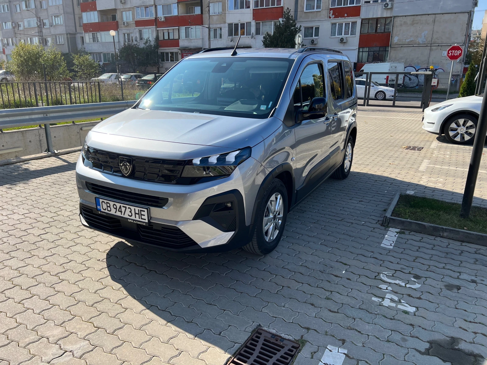 Peugeot Rifter Peugeot Rifter  ALLURE 1.5 BlueHDI 130 - изображение 4