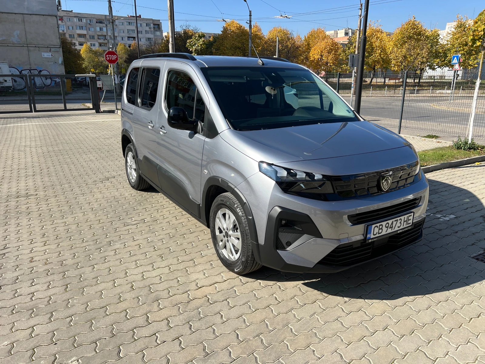 Peugeot Rifter Peugeot Rifter  ALLURE 1.5 BlueHDI 130 - изображение 6