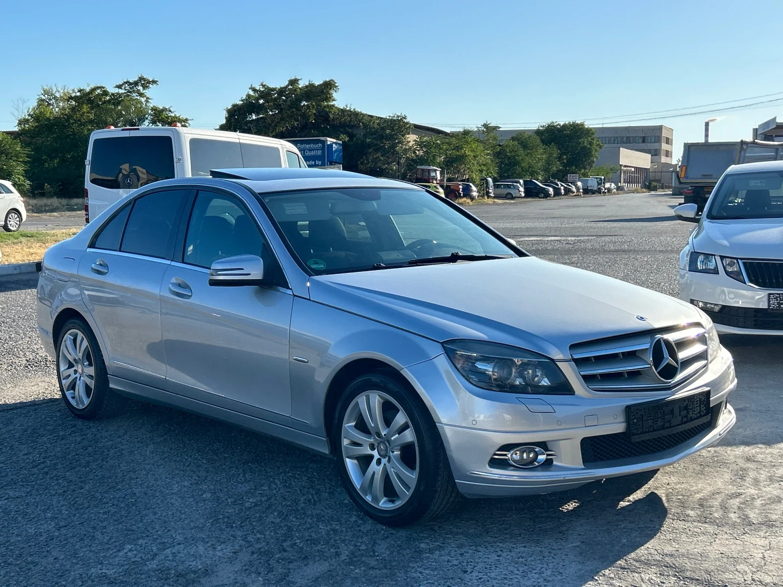 Mercedes-Benz C 220 CDI 170к.с AVANGARDE - изображение 3
