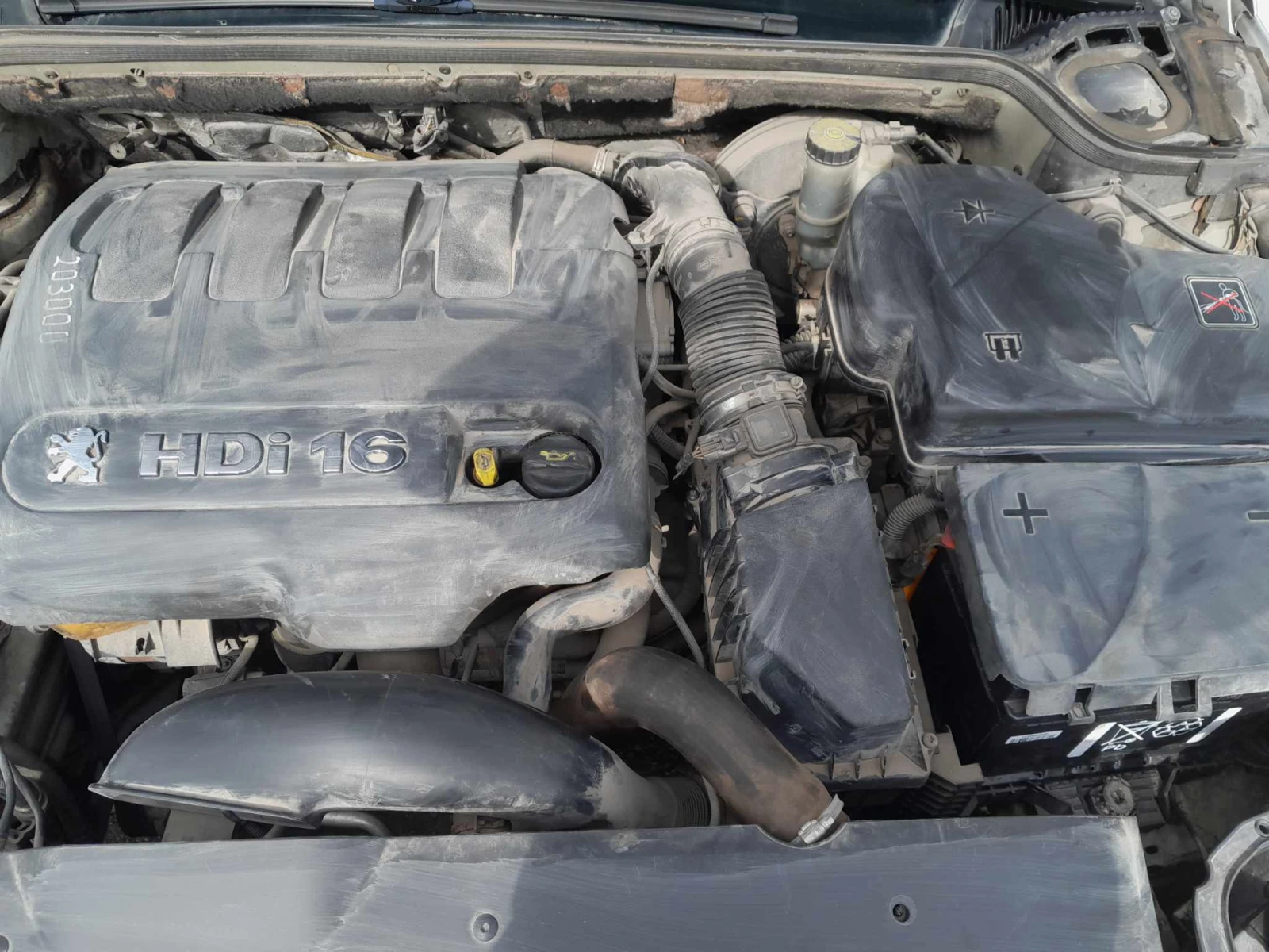 Peugeot 407 2, 0 HDI - изображение 6