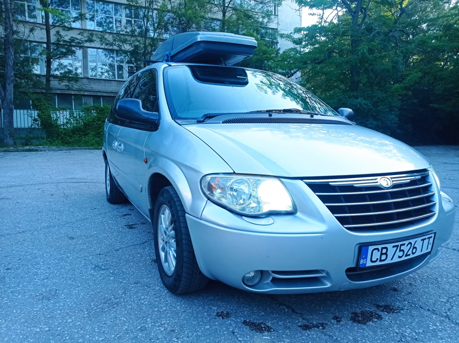 Chrysler Voyager 2.5 CRDI - изображение 4