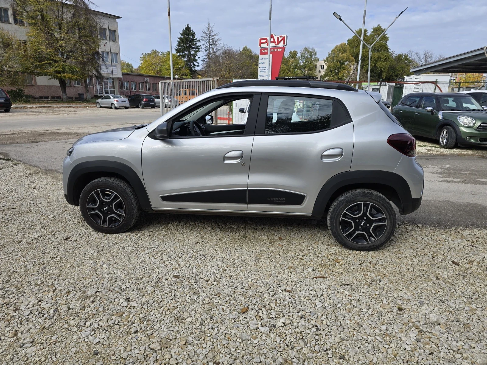 Dacia Spring EXPRESSION 45 CCS Гаранция Лизинг - изображение 4