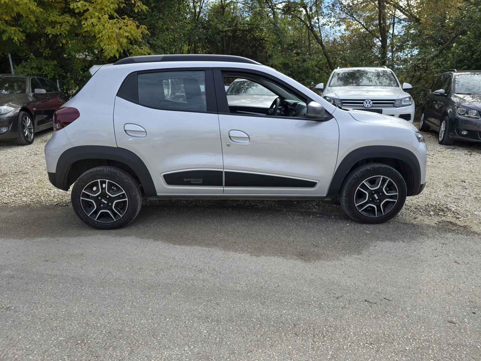 Dacia Spring EXPRESSION 45 CCS Гаранция Лизинг - изображение 2