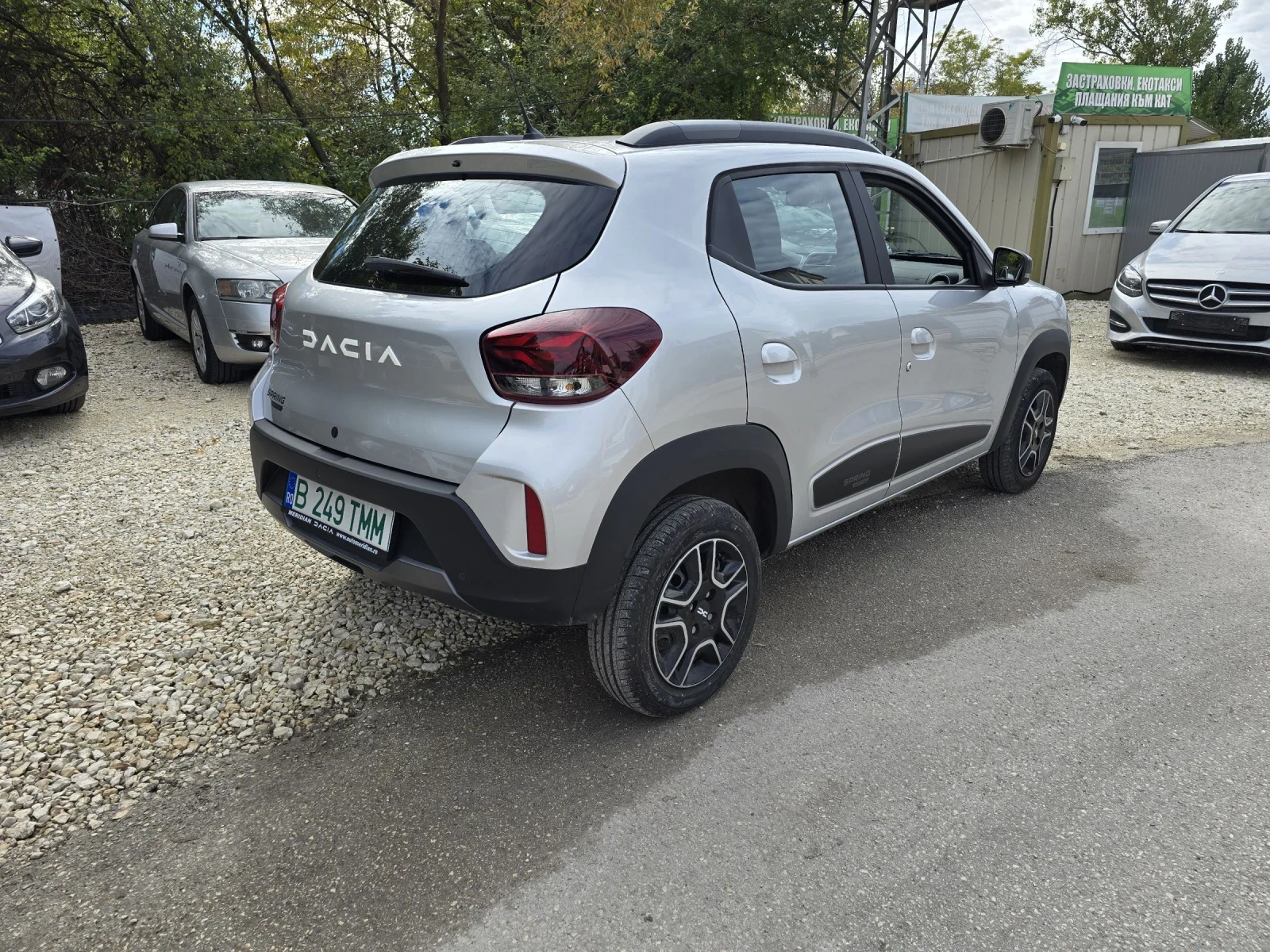 Dacia Spring EXPRESSION 45 CCS Гаранция Лизинг - изображение 7