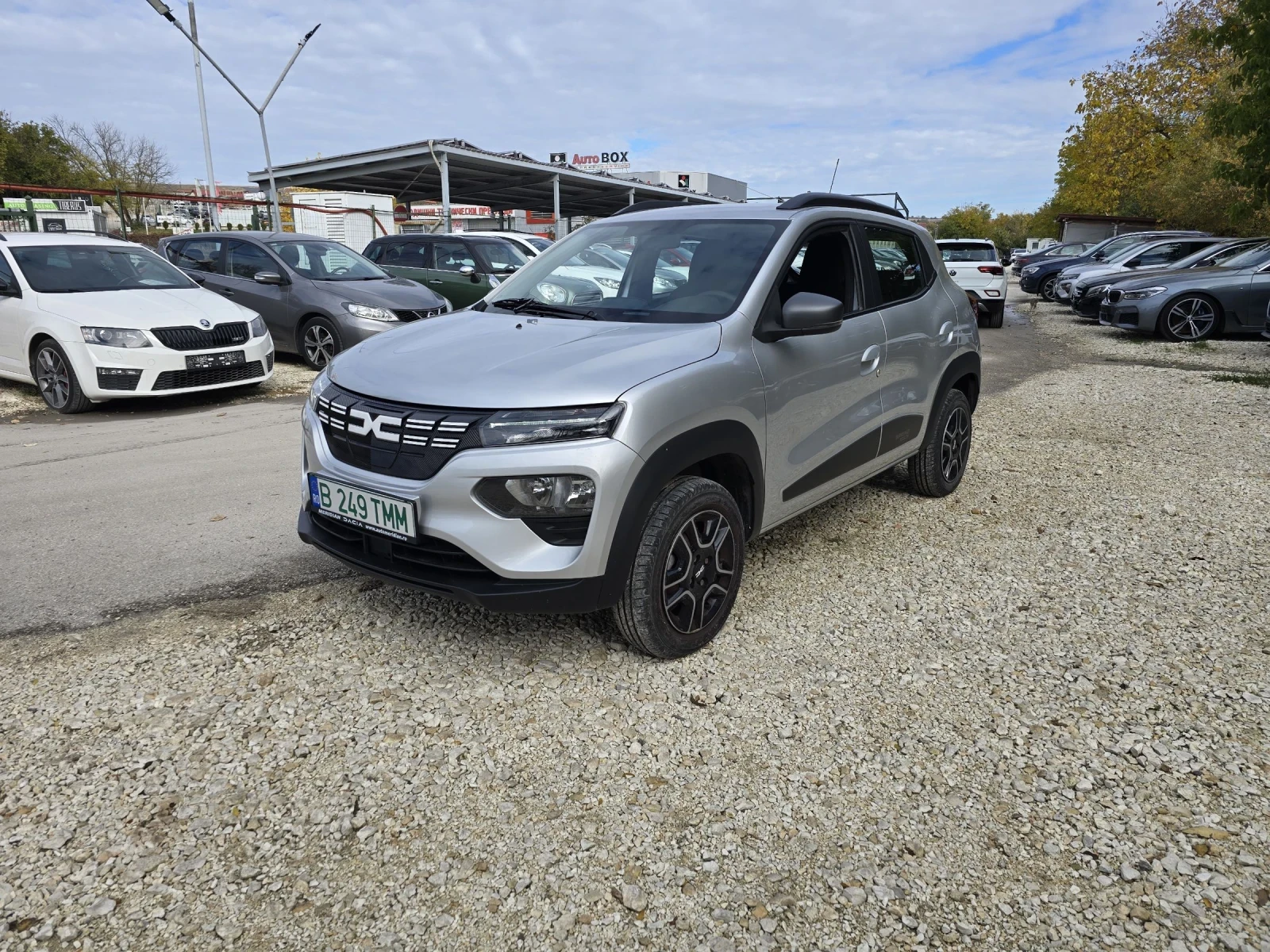 Dacia Spring EXPRESSION 45 CCS Гаранция Лизинг - изображение 3