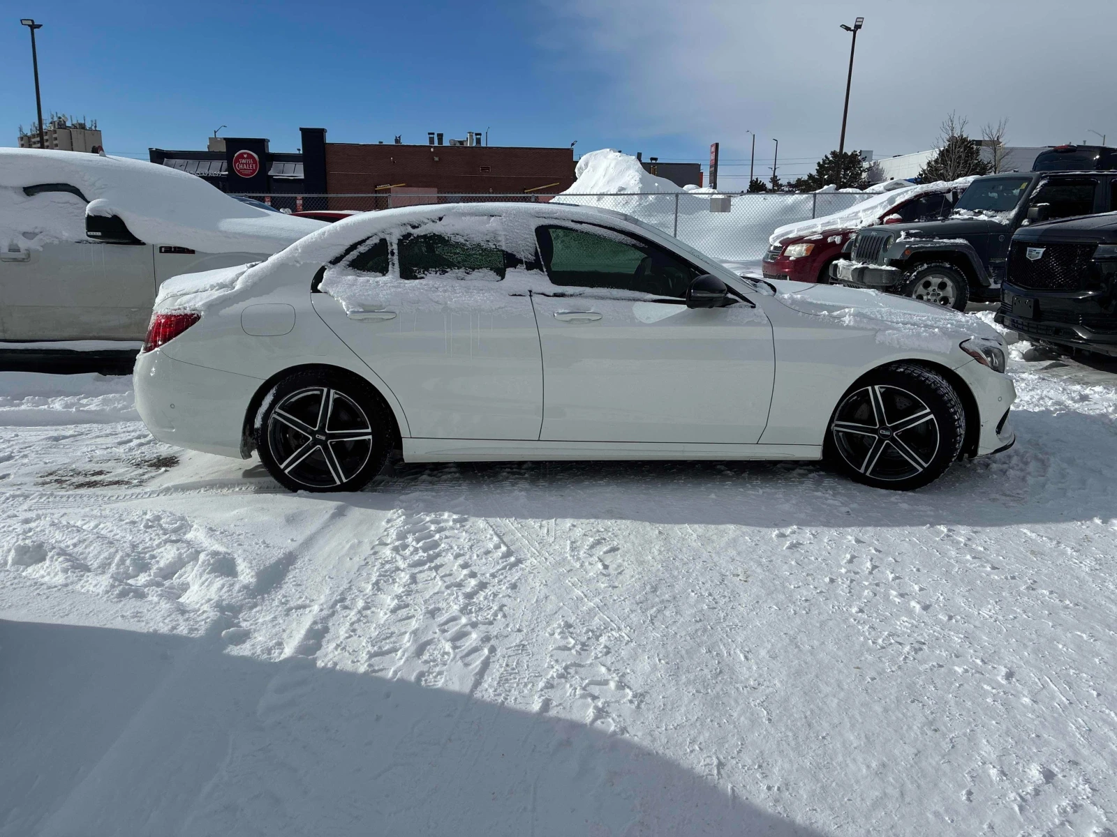 Mercedes-Benz C 300 AMG PACK* 4MATIC* CARFAX* АВТО КРЕДИТ*  - изображение 3