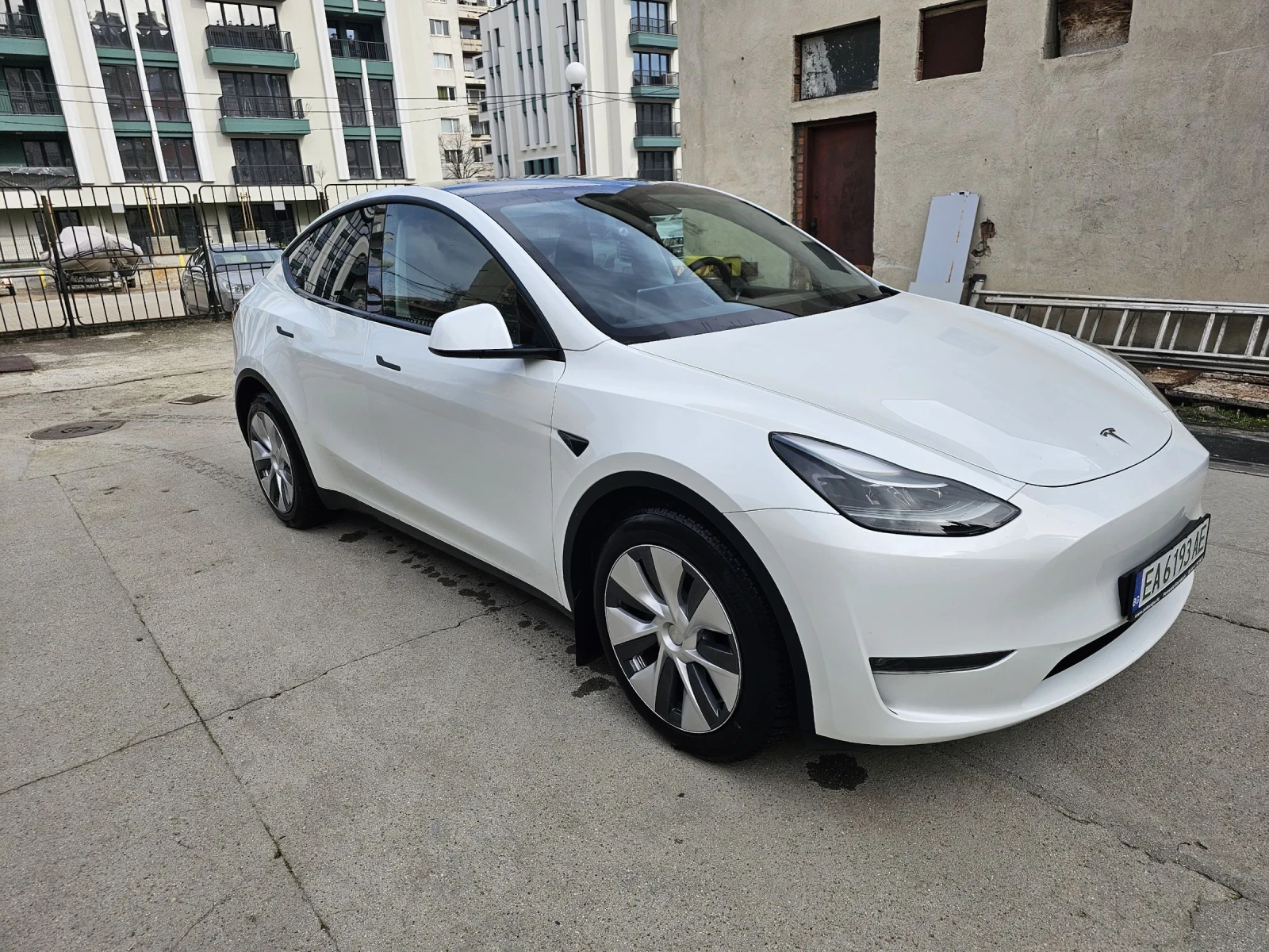Tesla Model Y Long range awd | Mobile.bg � ����������� 3