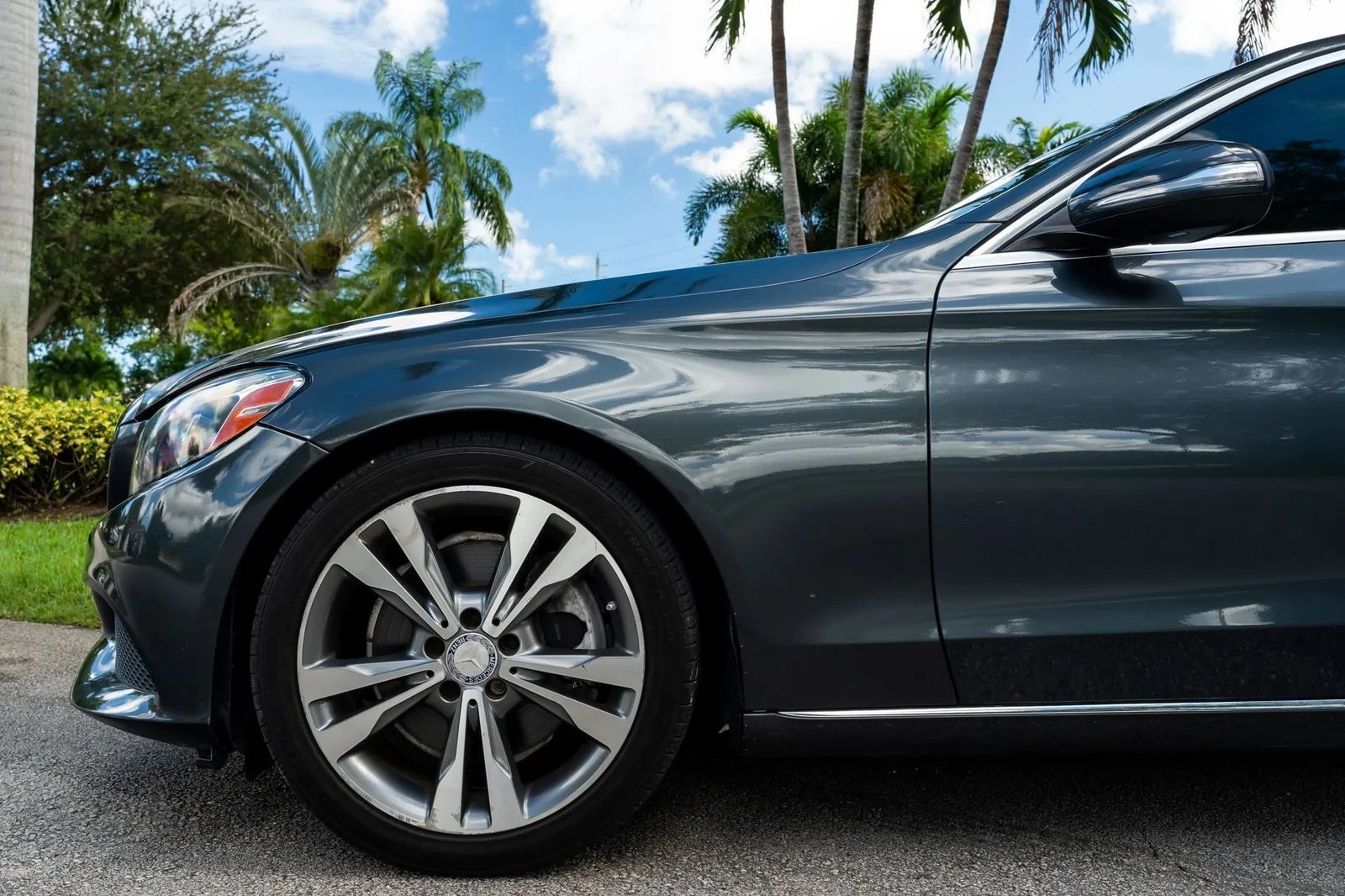 Mercedes-Benz C 300  - изображение 8