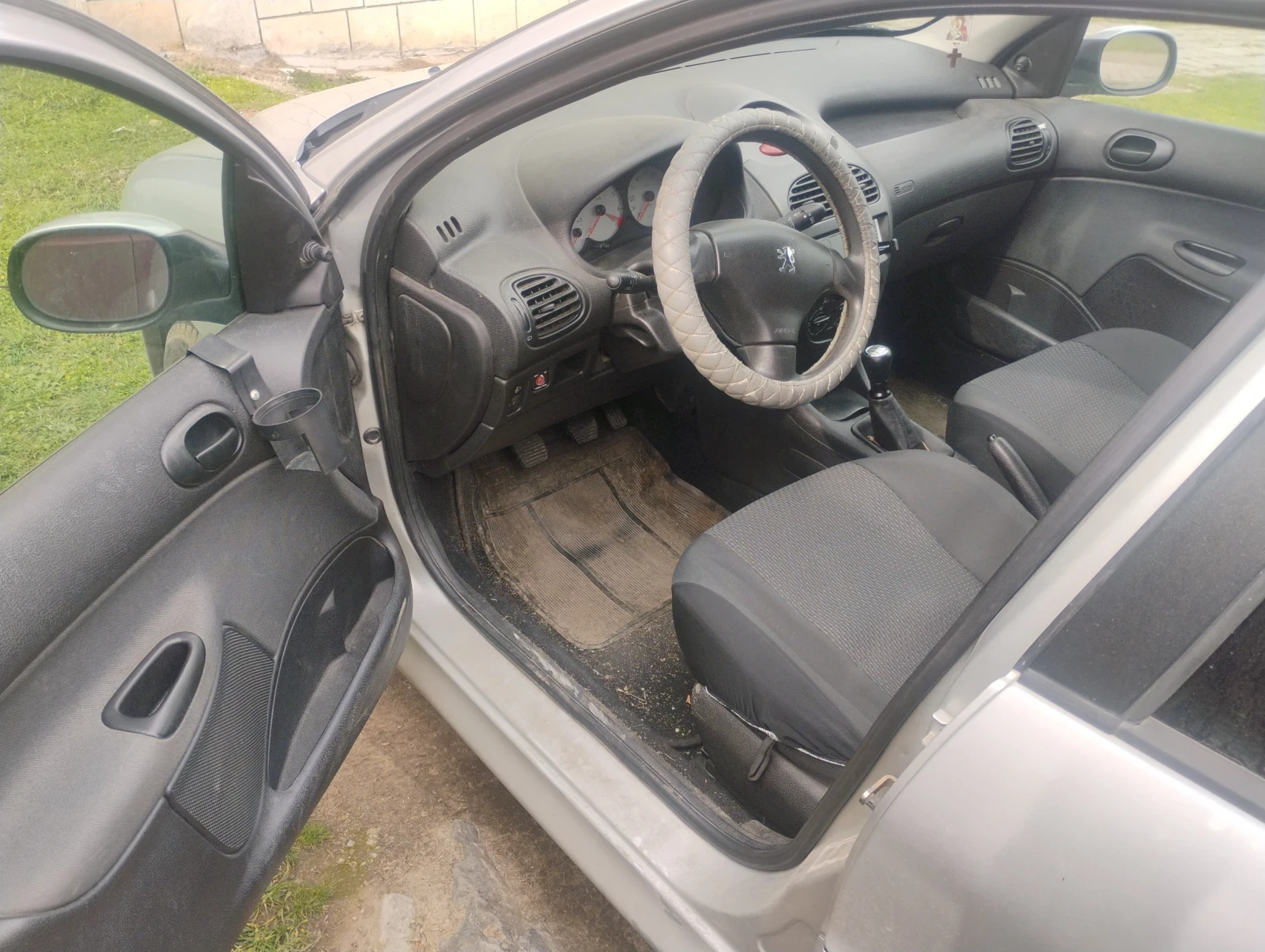 Peugeot 206, снимка 6 - Автомобили и джипове - 53719093