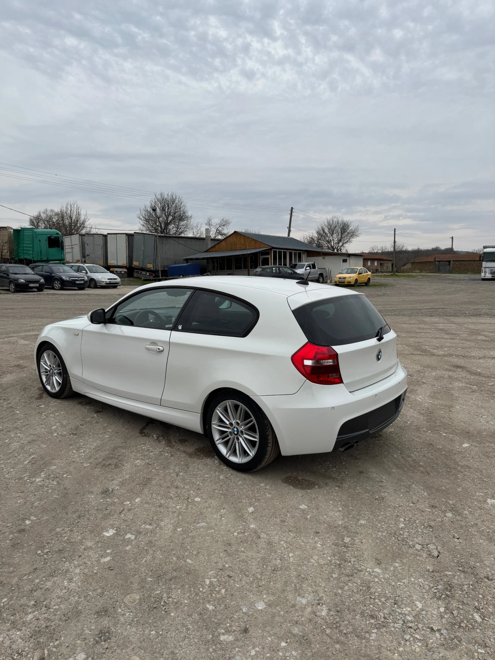 BMW 116 M-PACK, снимка 3 - Автомобили и джипове - 54162391