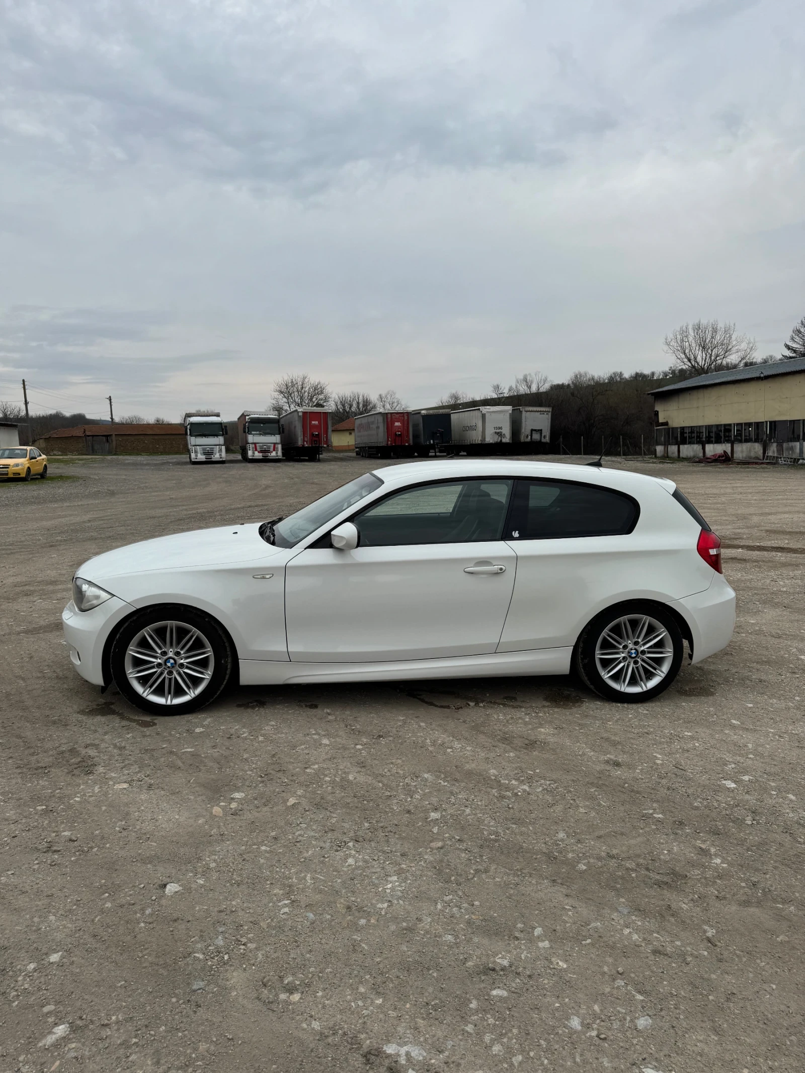 BMW 116 M-PACK, снимка 2 - Автомобили и джипове - 54162391