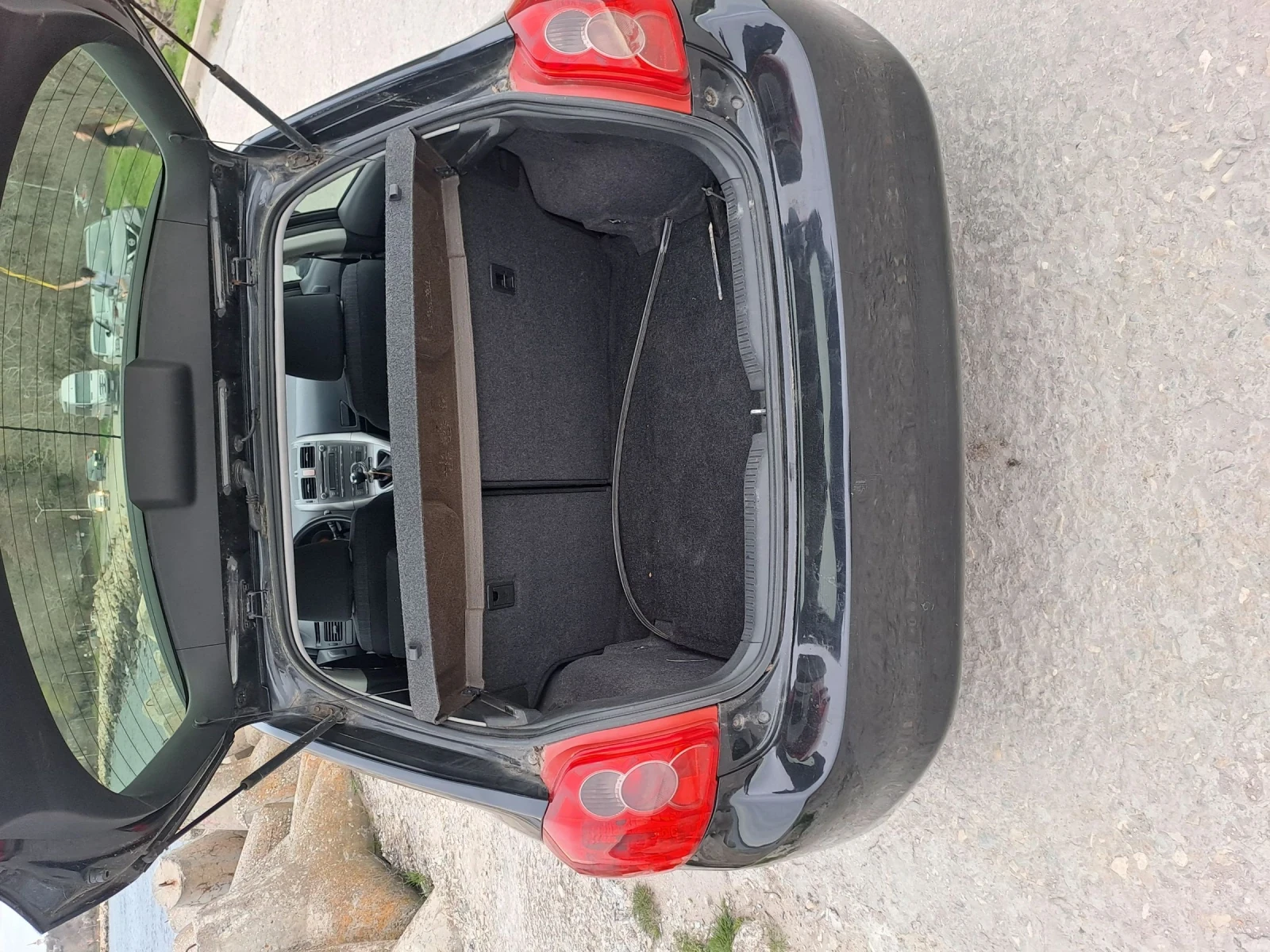 Toyota Auris, снимка 5 - Автомобили и джипове - 54163208