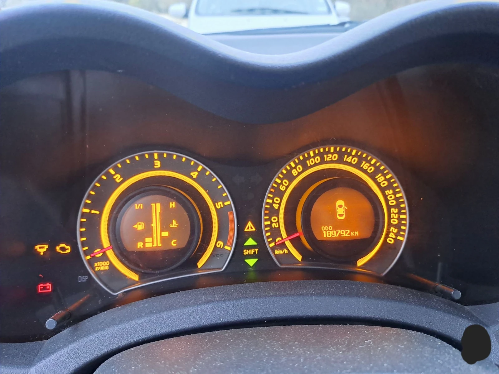 Toyota Auris, снимка 10 - Автомобили и джипове - 54163208