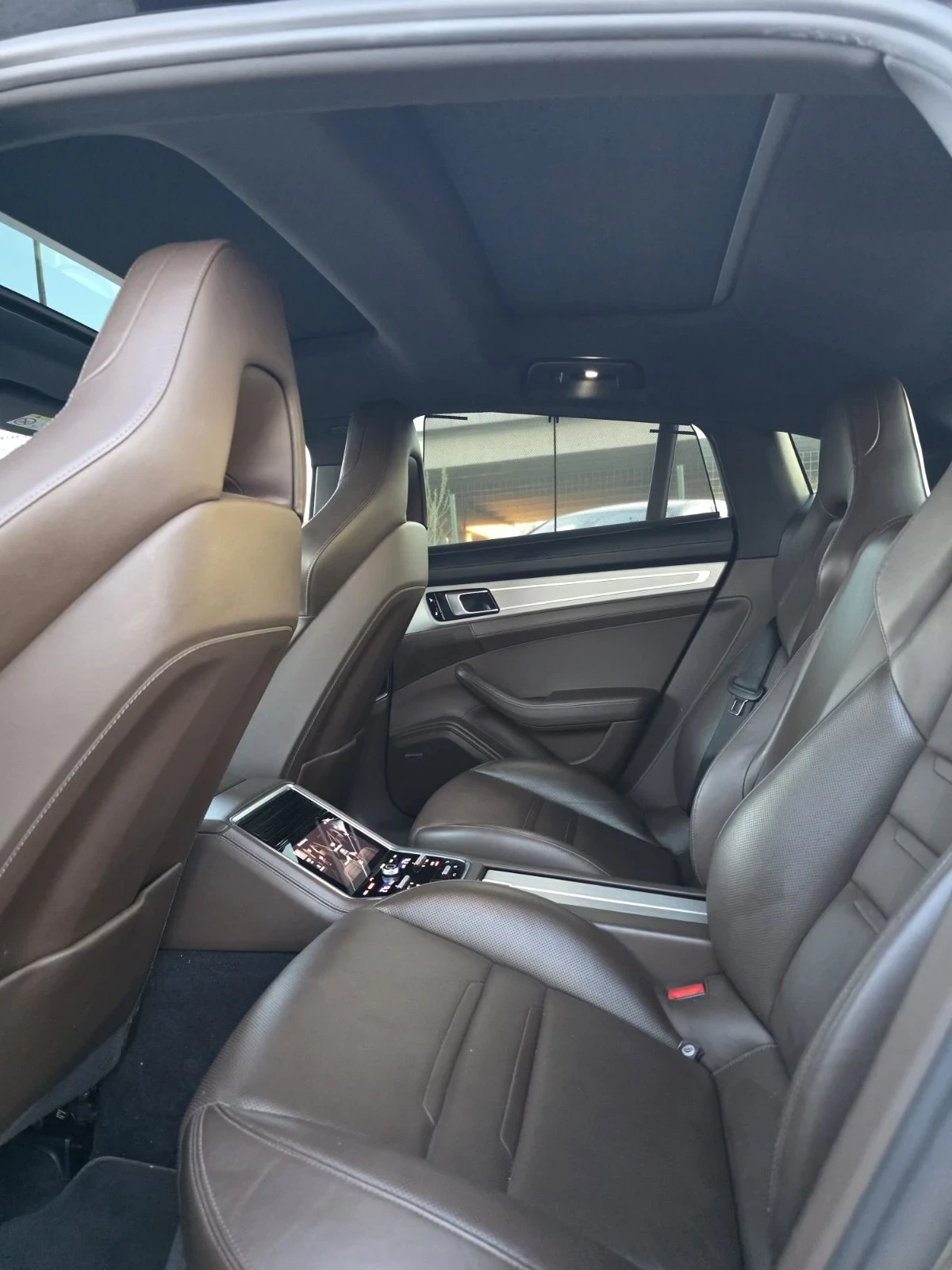 Porsche Panamera Panamera, снимка 12 - Автомобили и джипове - 54425671