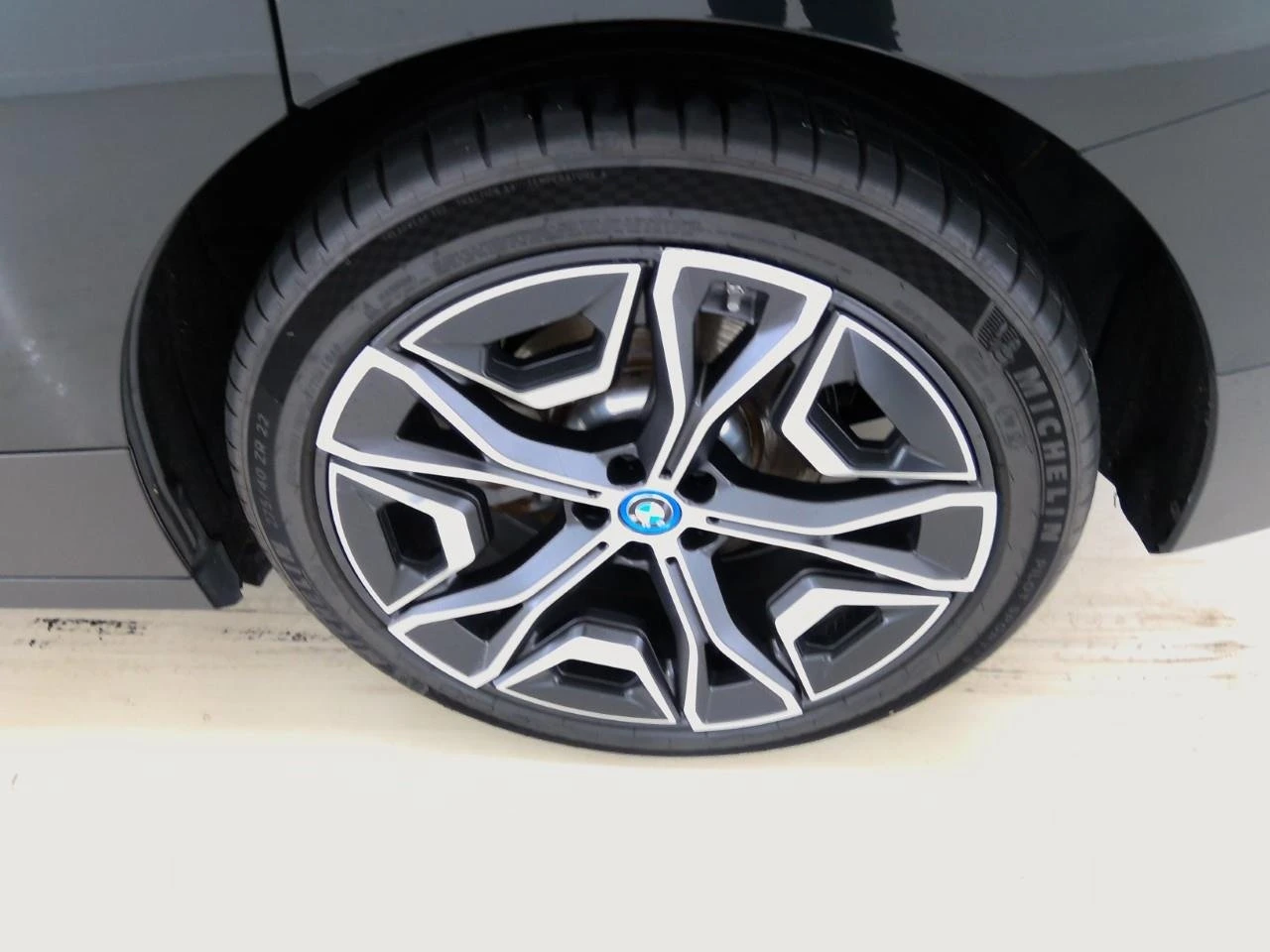 BMW iX 50 XDRIVE 523hp, снимка 11 - Автомобили и джипове - 54679744