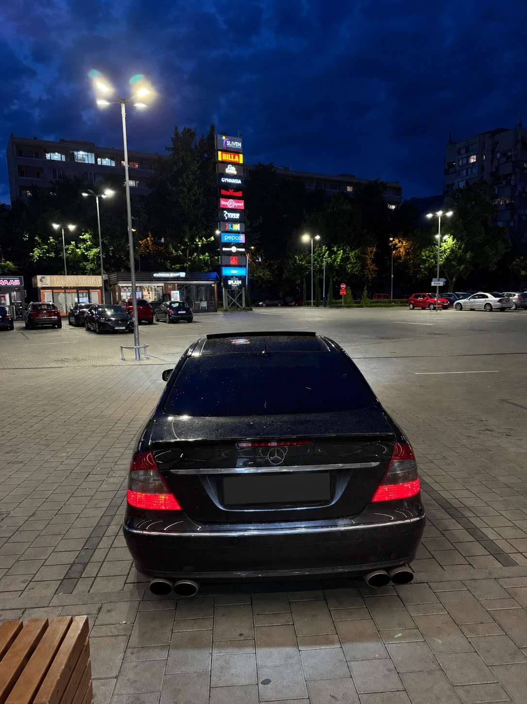 Mercedes-Benz E 320
