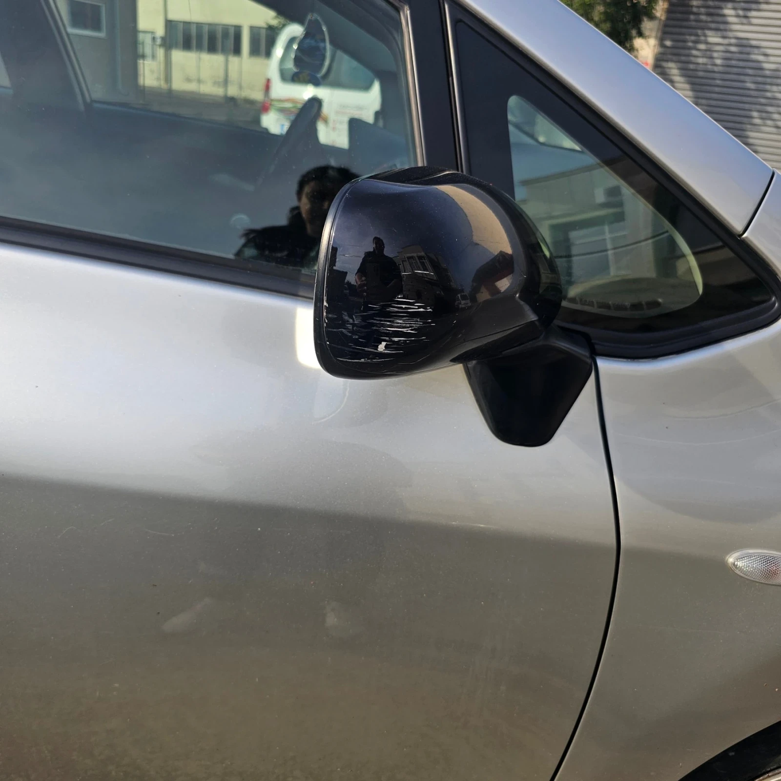 Toyota Auris 1.6 VVTI + LPG, снимка 7 - Автомобили и джипове - 54838201