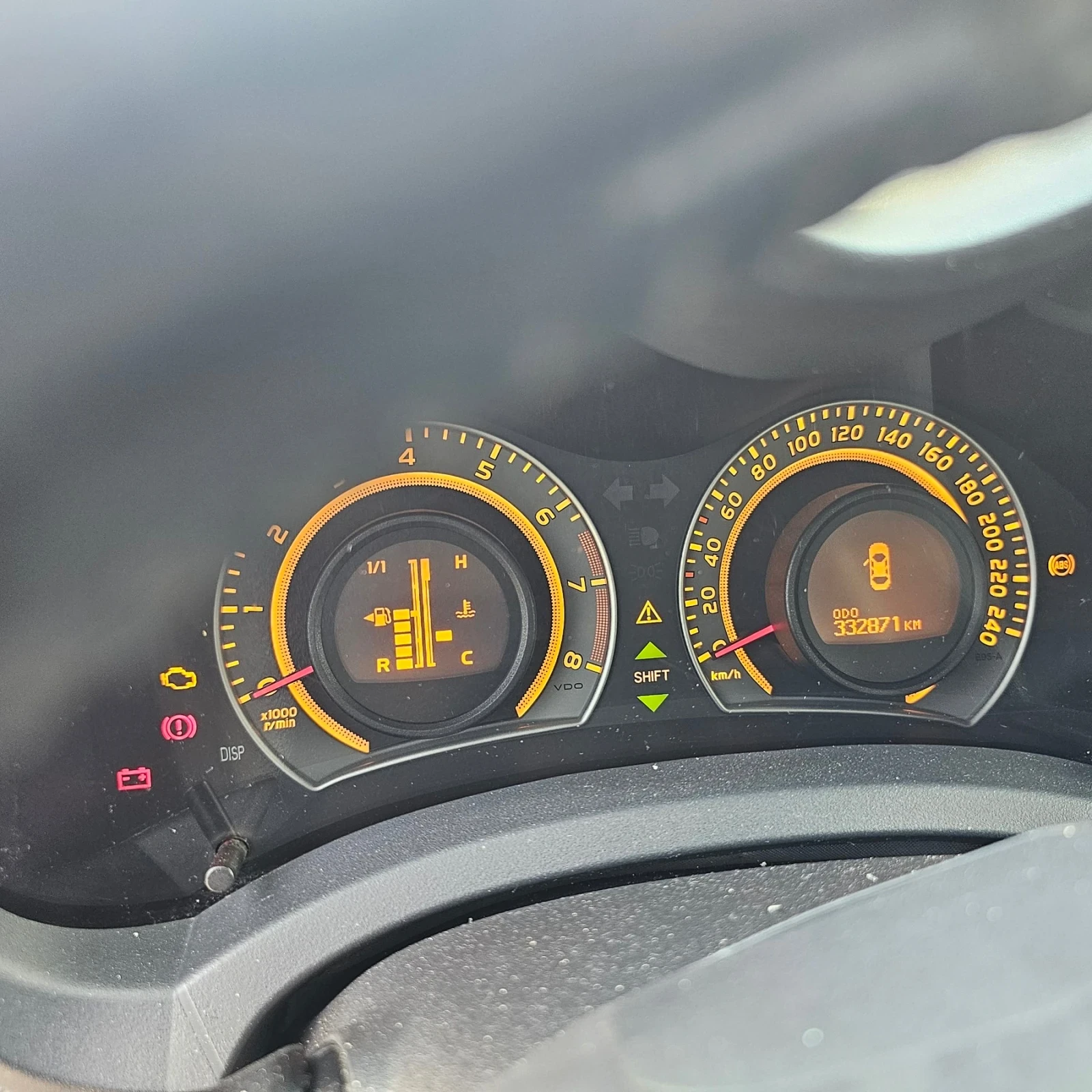 Toyota Auris 1.6 VVTI + LPG, снимка 10 - Автомобили и джипове - 54838201