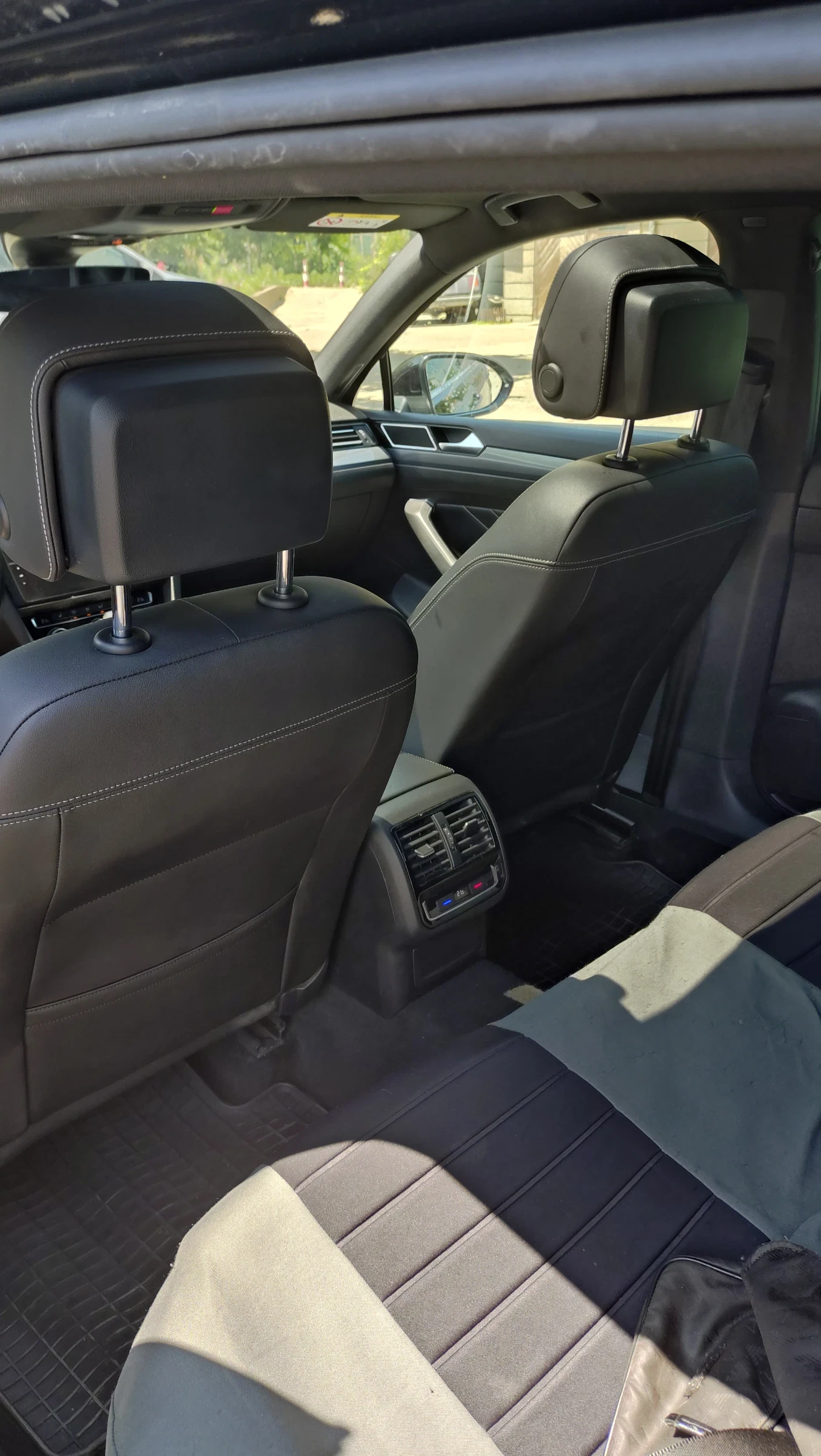 VW Passat R -line 2.0 190кс, снимка 5 - Автомобили и джипове - 55188395