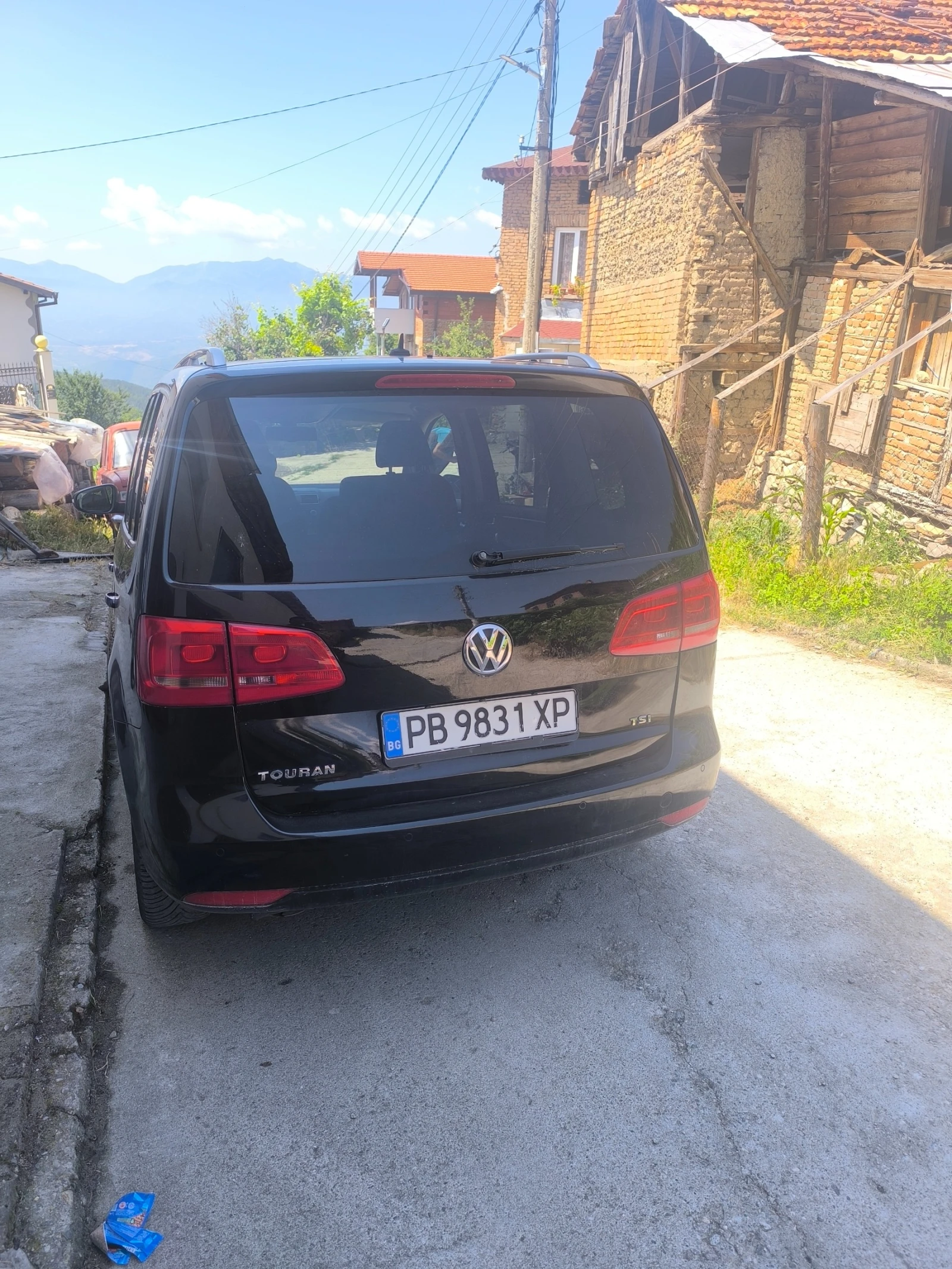 VW Touran 1.4 TSI, снимка 2 - Автомобили и джипове - 56116836