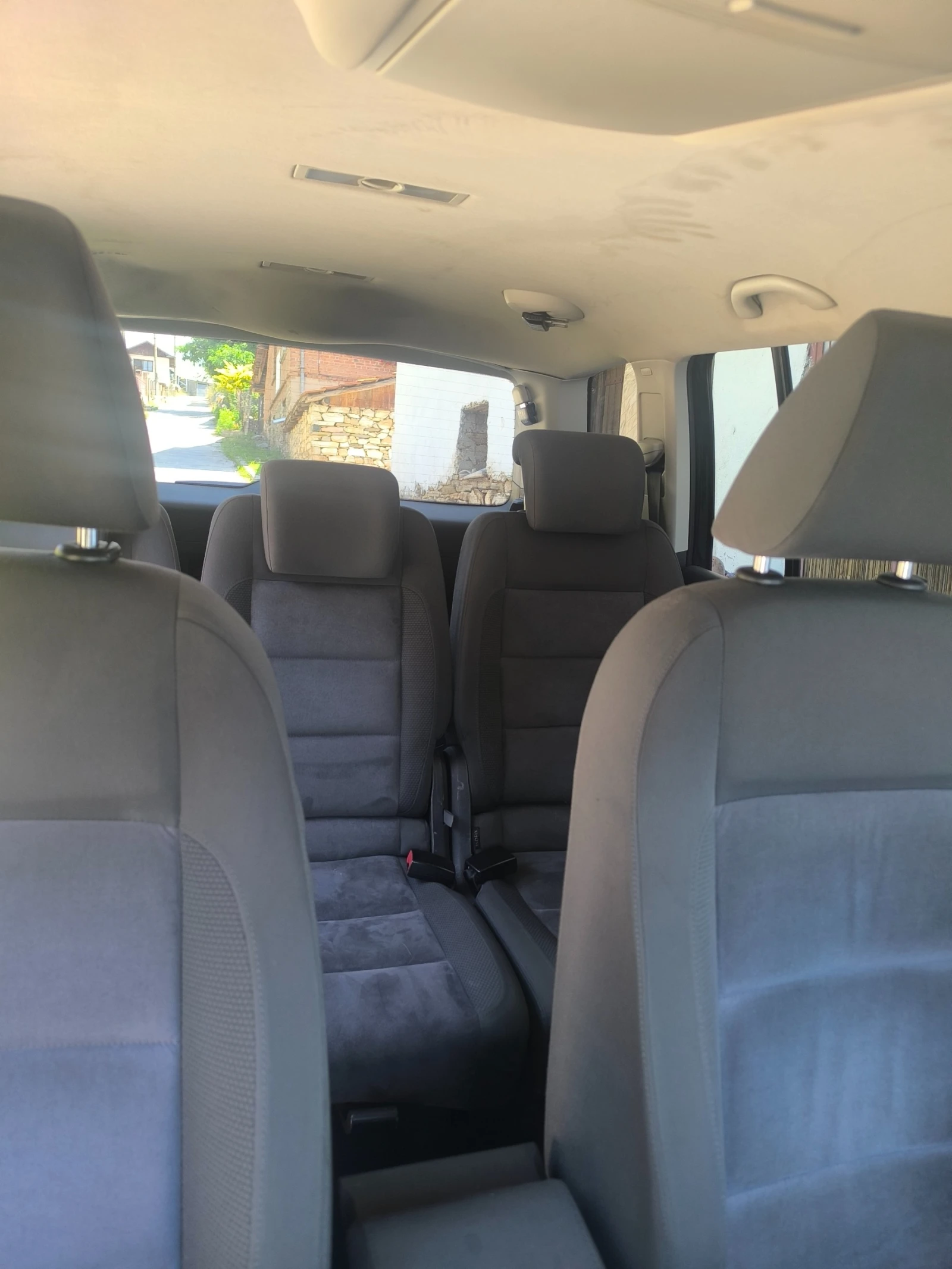VW Touran 1.4 TSI, снимка 6 - Автомобили и джипове - 56116836