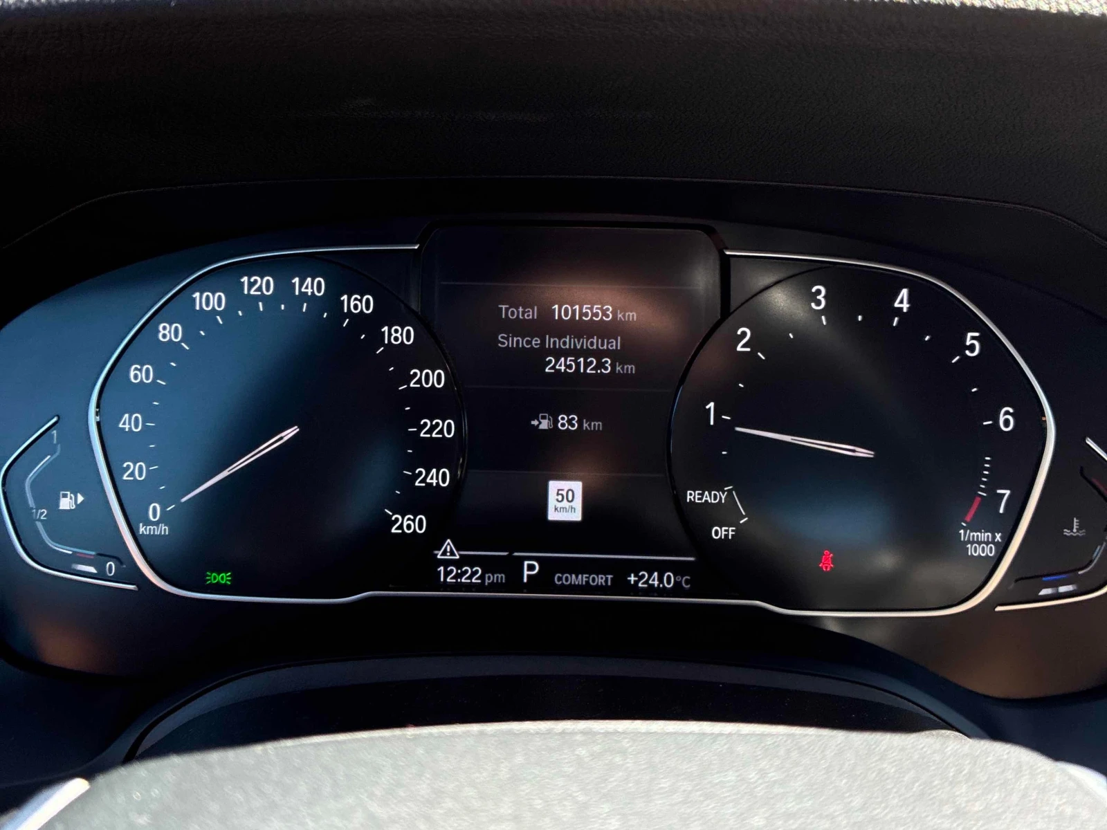 BMW 330 i xDrive | CARFAX | ГЛАВНО ПРЕДСТАВИТЕЛСТВО НА BMW, снимка 8 - Автомобили и джипове - 56134984