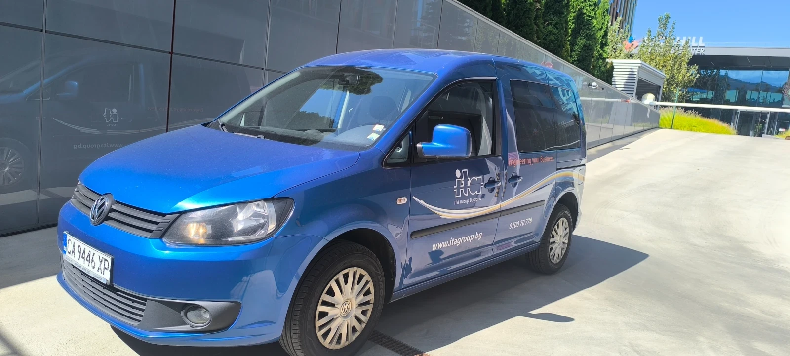 VW Caddy, снимка 2 - Автомобили и джипове - 56207636