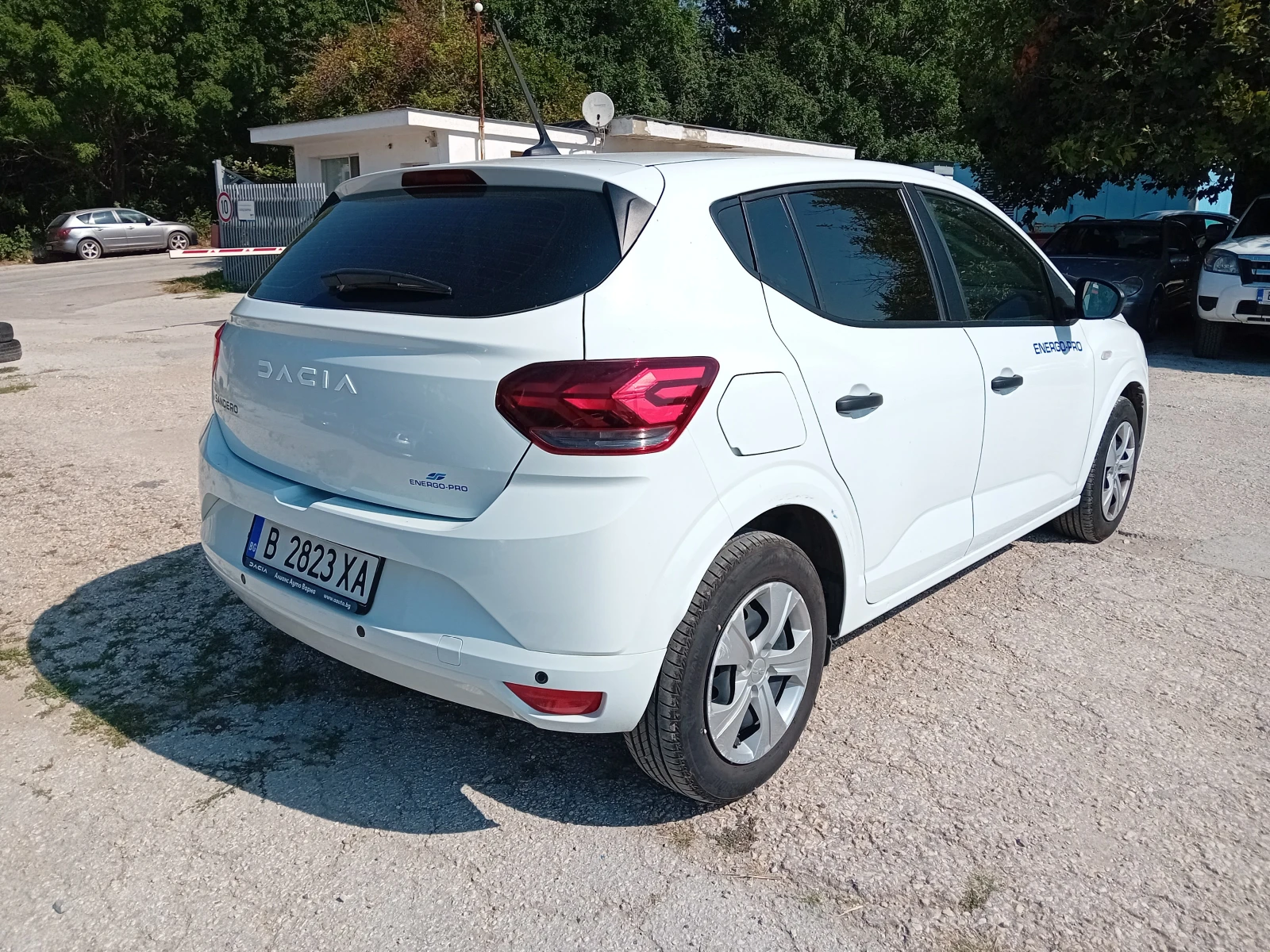 Dacia Sandero, снимка 6 - Автомобили и джипове - 56407218