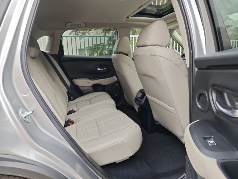 Honda Hr-v EX-L AWD Гаранция, снимка 15 - Автомобили и джипове - 51937073