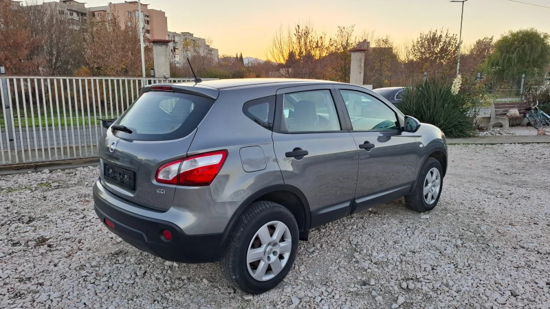 Nissan Qashqai 1.5 DCI, снимка 4 - Автомобили и джипове - 52417105
