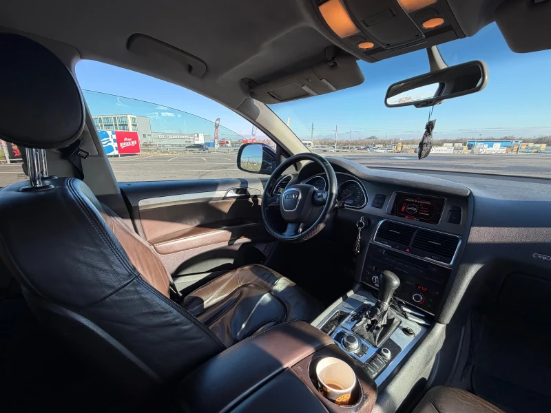 Audi Q7 - 7 места, снимка 11 - Автомобили и джипове - 52905520