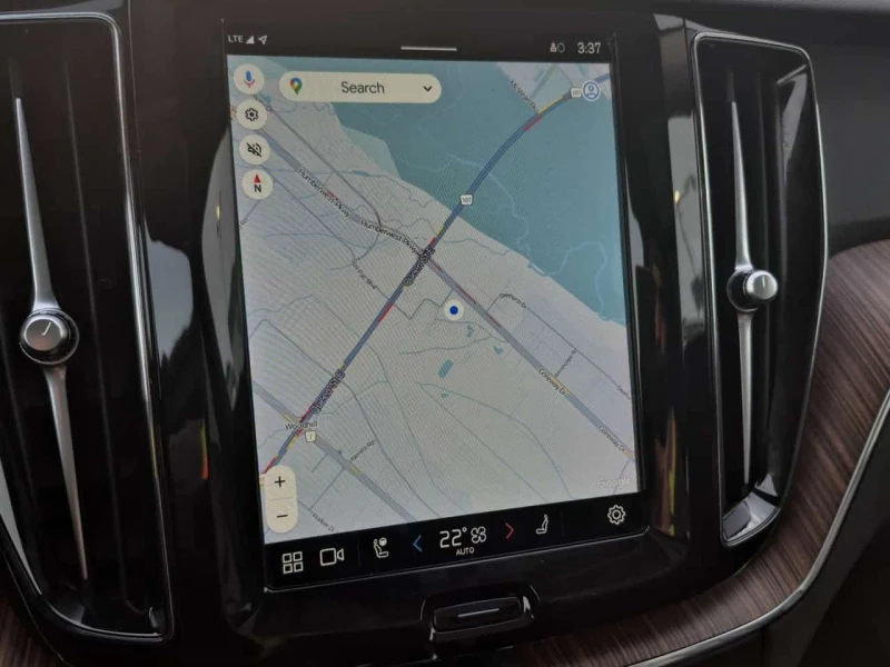 Volvo XC60 PLUS BRIGHT THEME  CARFAX, снимка 10 - Автомобили и джипове - 53565585