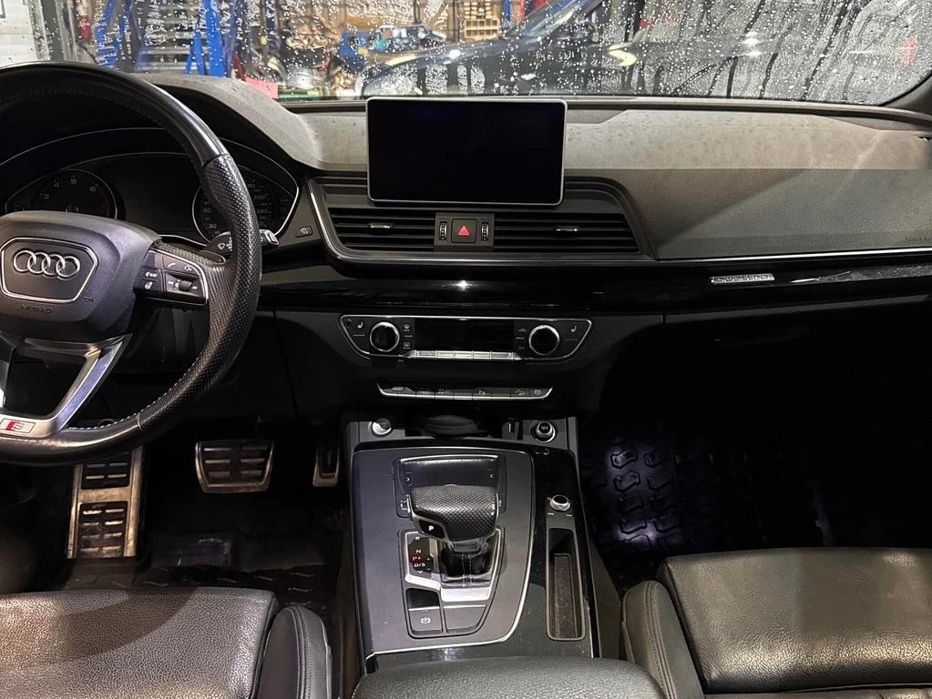 Audi Q5 * Progressiv * CARFAX * ФИНАНСИРАНЕ - изображение 9