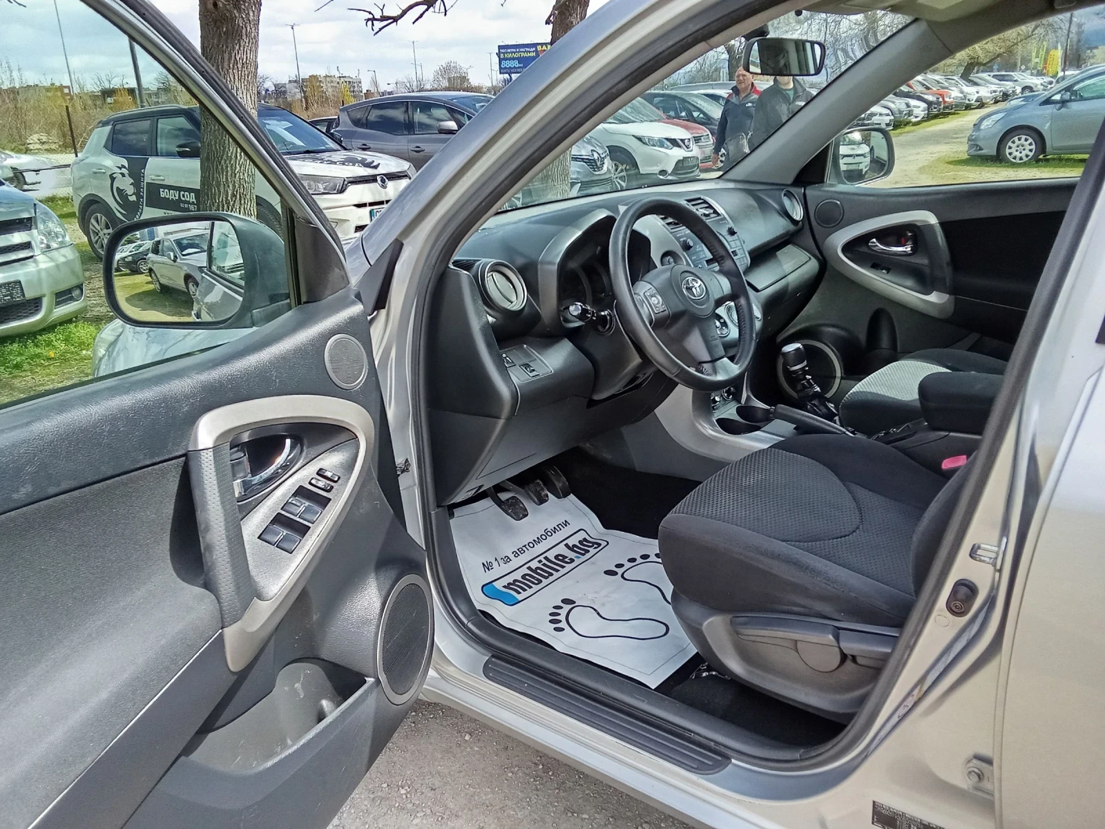 Toyota Rav4 2.2D-4D-136к.с.-4х4, снимка 10 - Автомобили и джипове - 54158349