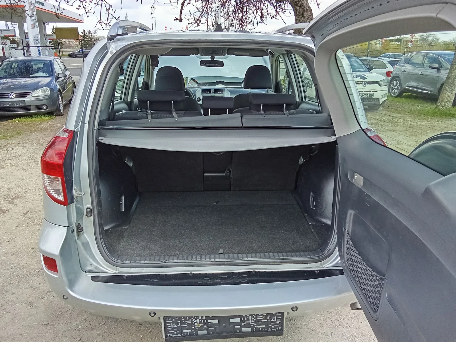 Toyota Rav4 2.2D-4D-136к.с.-4х4, снимка 16 - Автомобили и джипове - 54158349