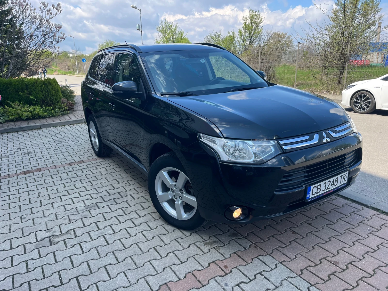 Mitsubishi Outlander ��������� 4�4 | Mobile.bg � ����������� 2