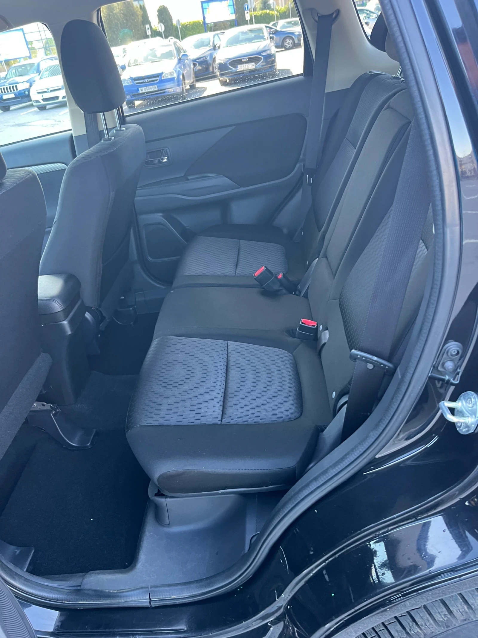 Mitsubishi Outlander ��������� 4�4 | Mobile.bg � ����������� 10