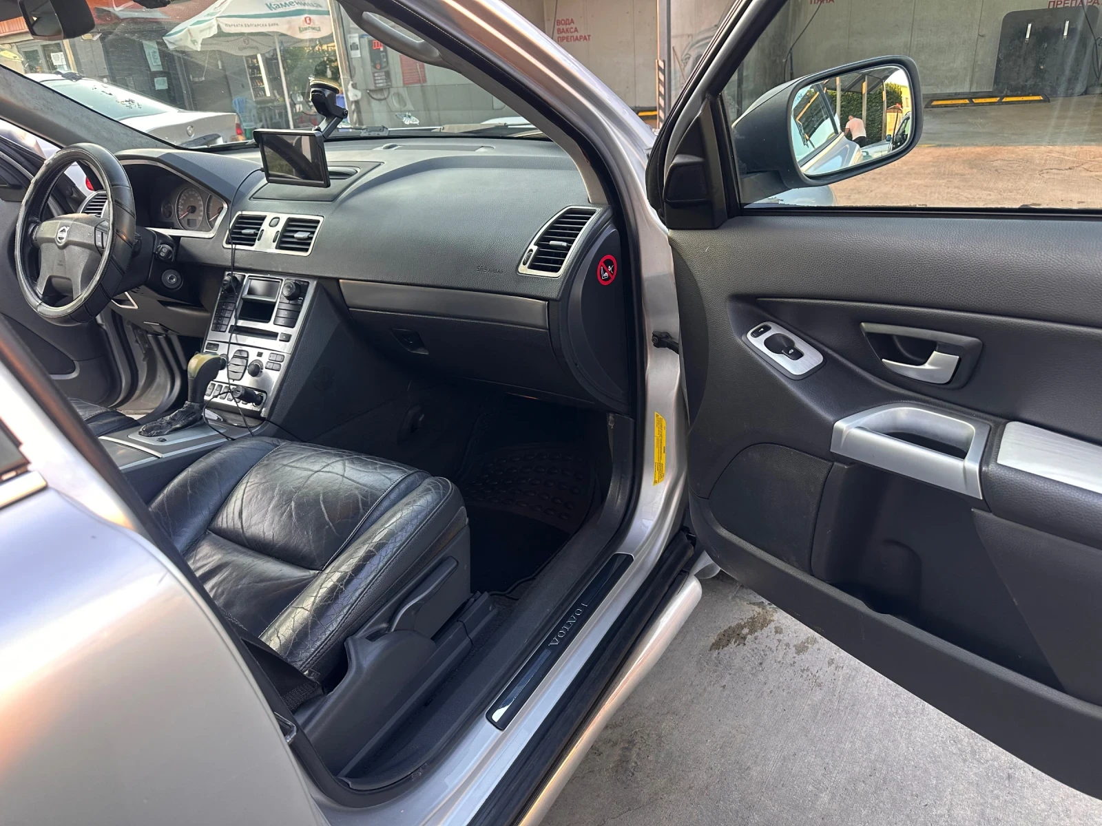 Volvo Xc90 2.4D, снимка 6 - Автомобили и джипове - 55743504