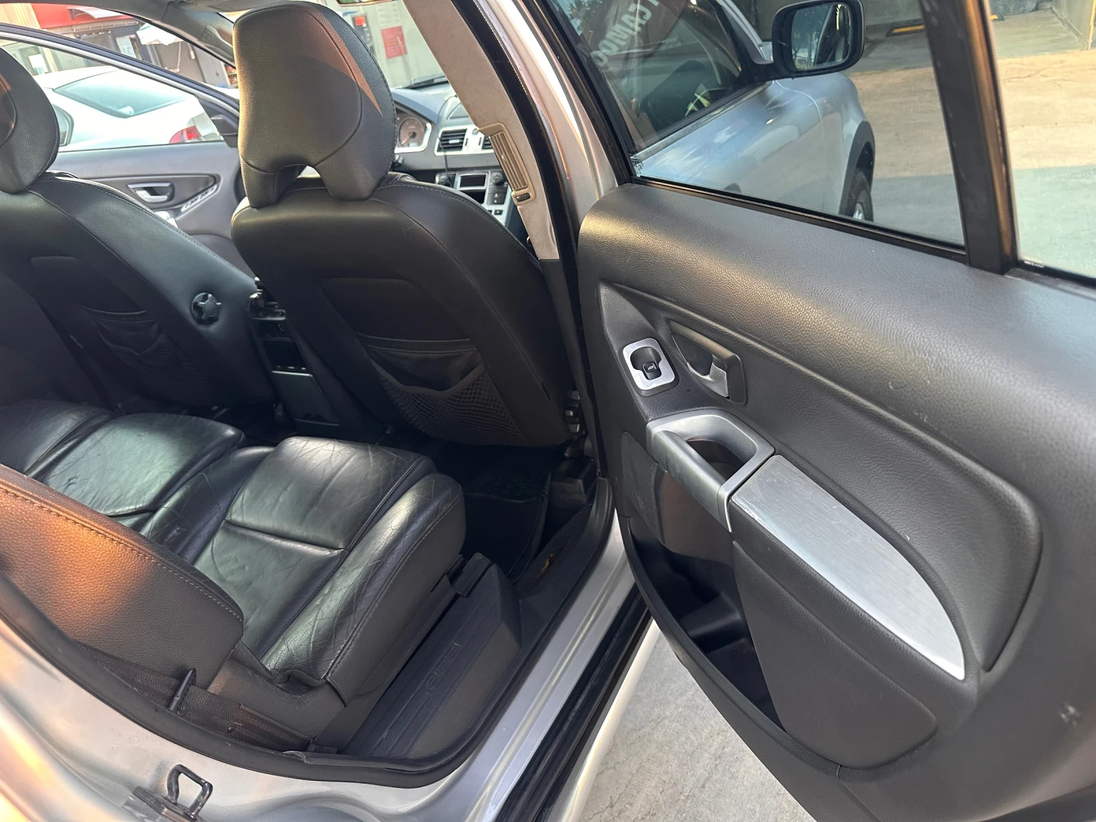 Volvo Xc90 2.4D, снимка 7 - Автомобили и джипове - 55743504