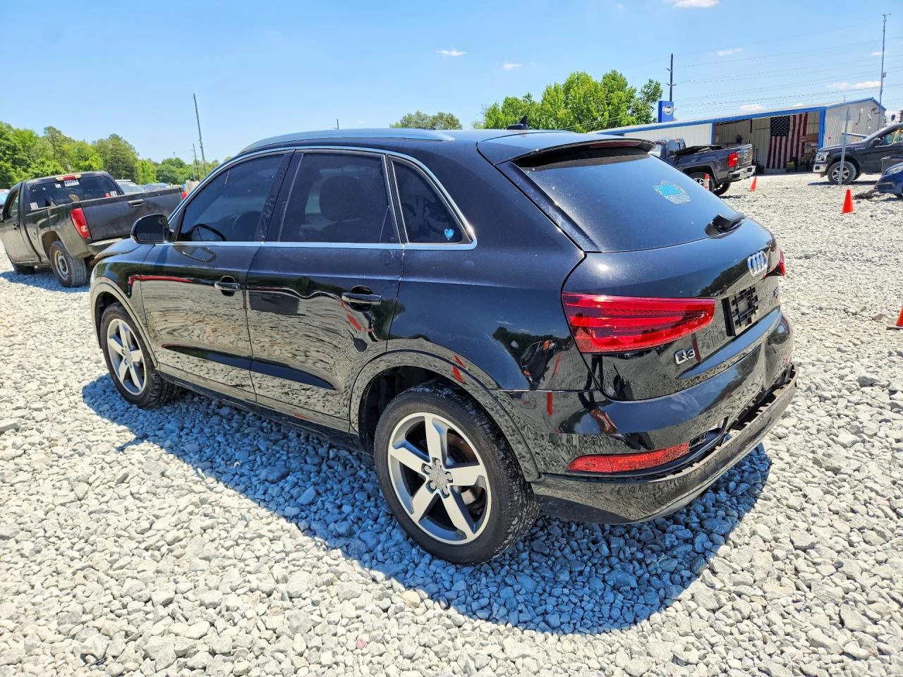 Audi Q3 Premium Plus, снимка 2 - Автомобили и джипове - 56349652