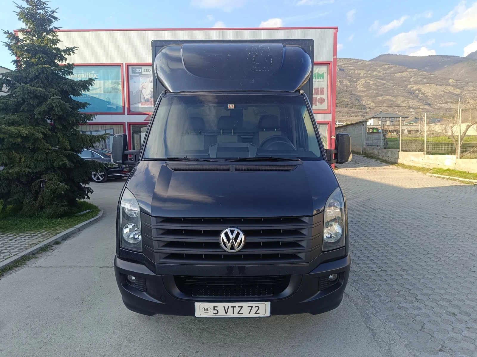 VW Crafter 163к.с. БОРД ТОП СЪСТОЯНИЕ , снимка 2 - Бусове и автобуси - 53369994