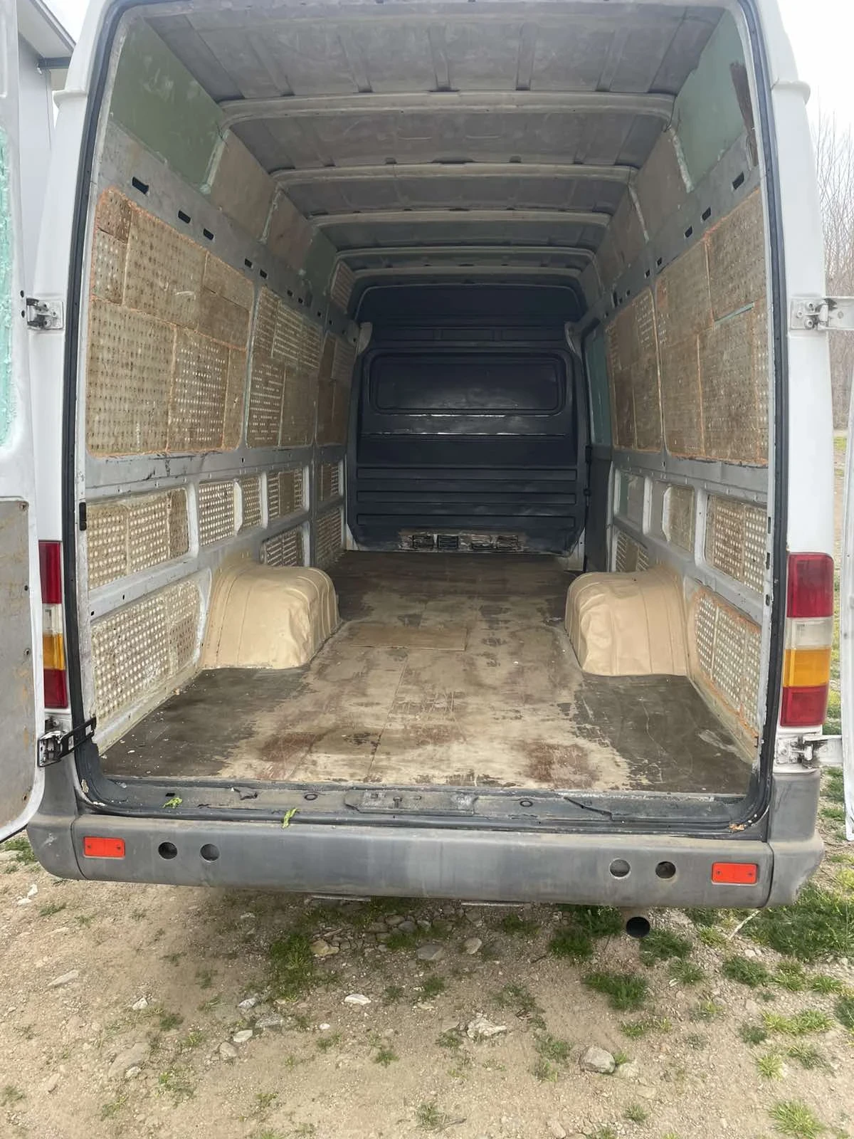 Mercedes-Benz 413, снимка 10 - Бусове и автобуси - 54059949