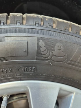 Гуми Летни 235/60R17, снимка 1 - Гуми и джанти - 49538120