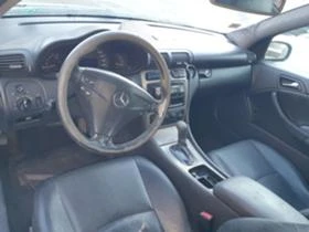 Mercedes-Benz C 220, снимка 13