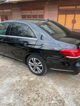 Mercedes-Benz E 220, снимка 12